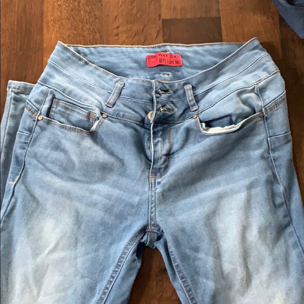 High waisted jeans